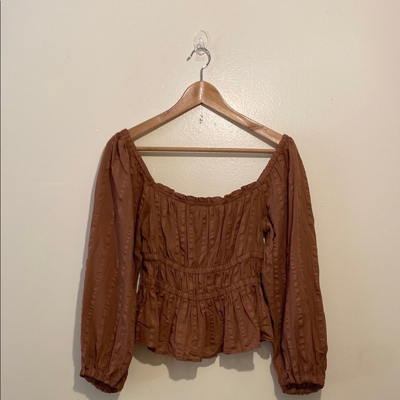 J. Crew Brown Blouse with Ruffle Detail. Size Xs. Style BB269 - Picture 2 of 7